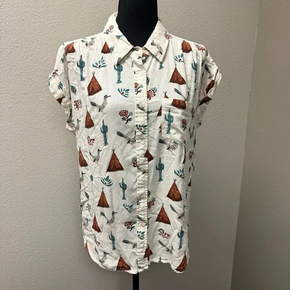 Cotton & Rye L Cream Southwest Cactus Print Button Down Top - Picture 2 of 9